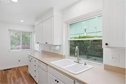 10440 SW Century Oak Dr, Portland, OR 97224 - Photo 7