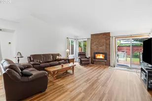 10440 SW Century Oak Dr, Portland, OR 97224 - Photo 3