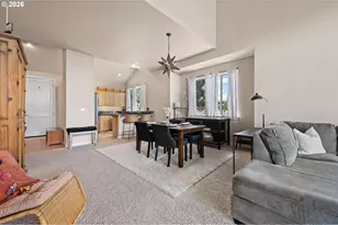 10651 Village Loop, Redmond, OR 97756 - Photo 13