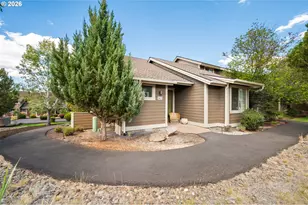10651 Village Loop, Redmond, OR 97756 - Photo 3