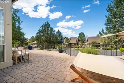 10651 Village Loop, Redmond, OR 97756 - Photo 21
