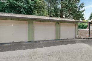9020 SW 130th Ave, Beaverton, OR 97008 - Photo 29