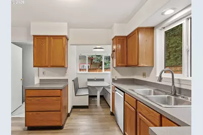 8635 NE Skidmore St, Portland, OR 97220 - Photo 13