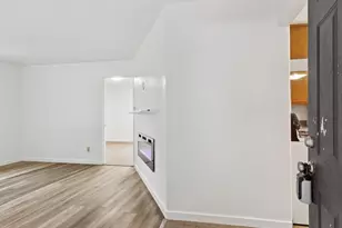 8635 NE Skidmore St, Portland, OR 97220 - Photo 7