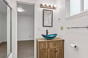 8635 NE Skidmore St, Portland, OR 97220 - Photo 23