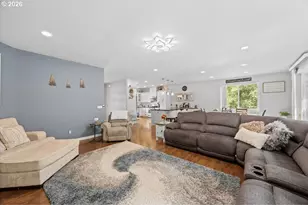 137 Jacks Ct, Winchester, OR 97495 - Photo 5