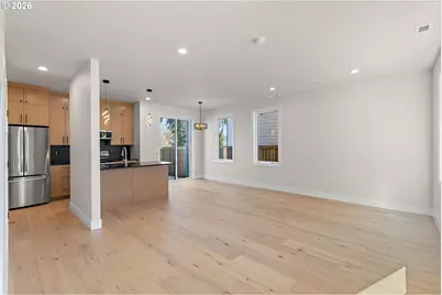 6904 SE Brooklyn St, Portland, OR 97206 - Photo 3