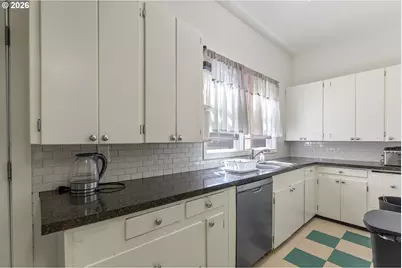 2124 NE 9th Ave, Portland, OR 97212 - Photo 15