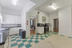 2124 NE 9th Ave, Portland, OR 97212 - Photo 11
