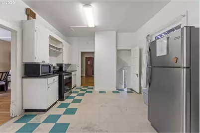 2124 NE 9th Ave, Portland, OR 97212 - Photo 13