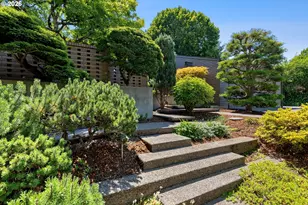 999 NE 169th Dr, Portland, OR 97230 - Photo 3