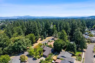 999 NE 169th Dr, Portland, OR 97230 - Photo 41