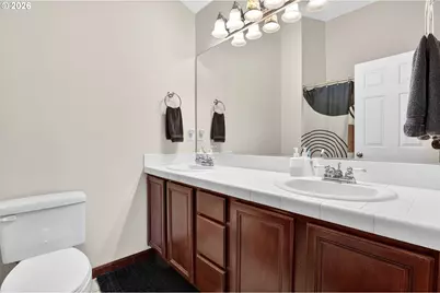 810 E 9th St #B5, Newberg, OR 97132 - Photo 13