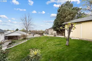 325 SE 9th Dr, Hermiston, OR 97838 - Photo 29