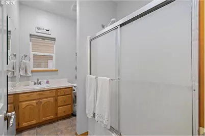 325 SE 9th Dr, Hermiston, OR 97838 - Photo 11