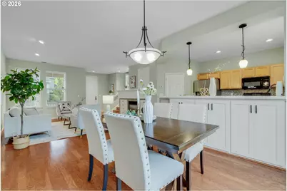 6441 NE Rosebay Dr, Hillsboro, OR 97124 - Photo 15