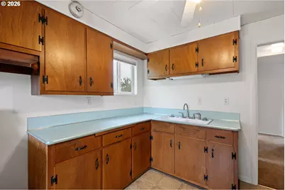 485 S 46th St, Springfield, OR 97478 - Photo 23