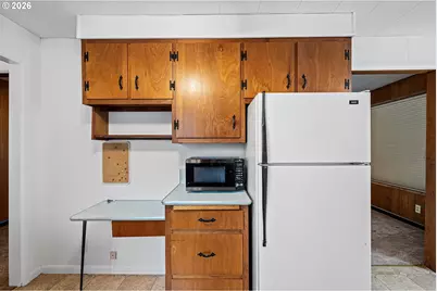 485 S 46th St, Springfield, OR 97478 - Photo 25