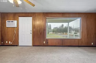 485 S 46th St, Springfield, OR 97478 - Photo 9