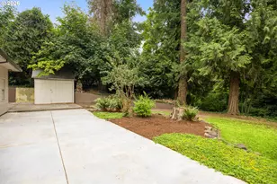 1022 SE Dogwood Ln, Milwaukie, OR 97267 - Photo 27
