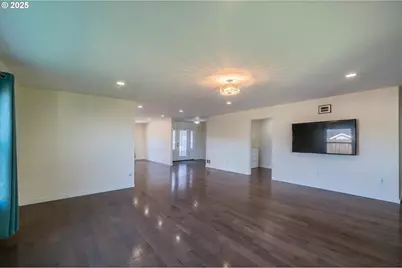 937 Carter St SW, Bandon, OR 97411 - Photo 9