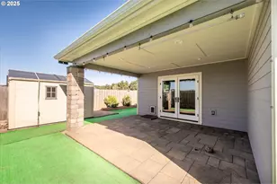 937 Carter St SW, Bandon, OR 97411 - Photo 37