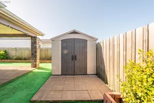 937 Carter St SW, Bandon, OR 97411 - Photo 41