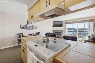 890 SE Bay Blvd., Newport, OR 97365 - Photo 15
