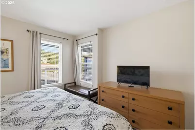 890 SE Bay Blvd #317, Newport, OR 97365 - Photo 17