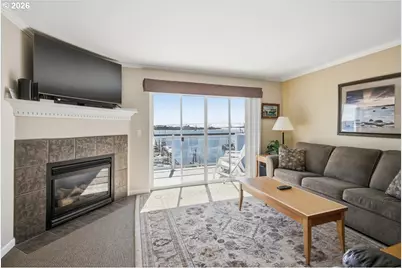890 SE Bay Blvd #317, Newport, OR 97365 - Photo 3