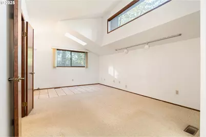 9411 SW 62nd Dr, Portland, OR 97219 - Photo 29