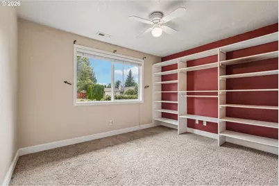 546 SE Paropa Pl, Gresham, OR 97080 - Photo 17