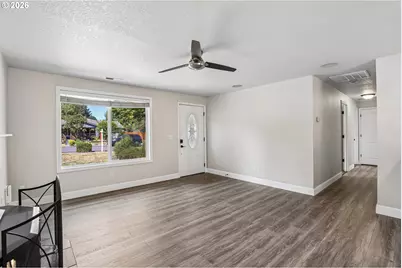546 SE Paropa Pl, Gresham, OR 97080 - Photo 9