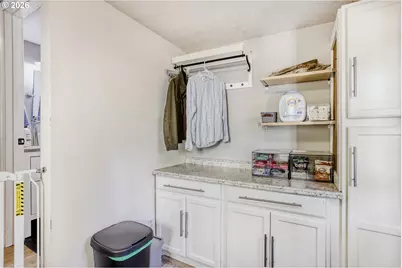 5745 SW Old Scholls Ferry Rd, Portland, OR 97225 - Photo 23