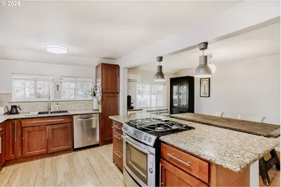 5745 SW Old Scholls Ferry Rd, Portland, OR 97225 - Photo 7