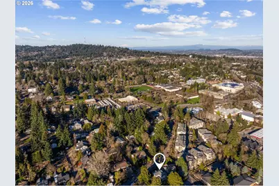 2668 SW Hume Ct, Portland, OR 97219 - Photo 37