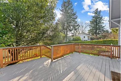 2668 SW Hume Ct, Portland, OR 97219 - Photo 25