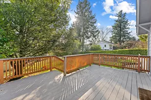 2668 SW Hume Ct, Portland, OR 97219 - Photo 25