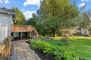 2668 SW Hume Ct, Portland, OR 97219 - Photo 27