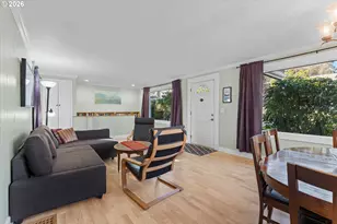 2668 SW Hume Ct, Portland, OR 97219 - Photo 7