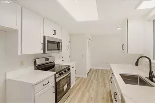 11940 SW King James Pl, King City, OR 97224 - Photo 11