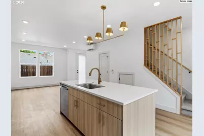 4060 SE Long St, Portland, OR 97202 - Photo 5