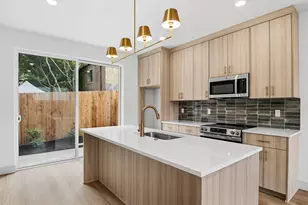 4060 SE Long St, Portland, OR 97202 - Photo 7