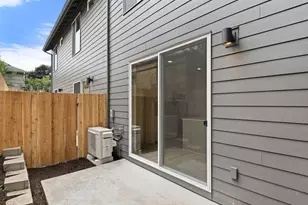 4060 SE Long St, Portland, OR 97202 - Photo 13