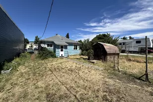 208 E Main St, Goldendale, WA 98620 - Photo 3