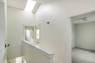 4557 NE Going St, Portland, OR 97218 - Photo 13