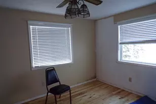 1835 Wakefield Ct, Salem, OR 97304 - Photo 11