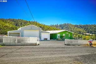 1745 Rifle Range Rd, Roseburg, OR 97470 - Photo 1
