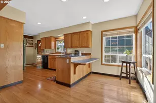 2418 N Crater Ln, Newberg, OR 97132 - Photo 11