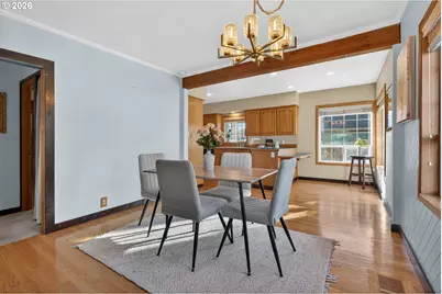 2418 N Crater Ln, Newberg, OR 97132 - Photo 9